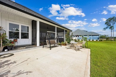 SHOWING LIKE A MODEL HOME, this exceptional custom-built - photo 42