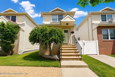 Welcome to 285 Lockman Avenue, a spacious and beautifully - photo 2