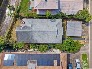 A hidden gem in the heart of Honolulu, this SINGLE LEVEL