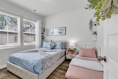Turnkey Pond-View Townhome in Victory Point | STR-Approved | 3BR - photo 5