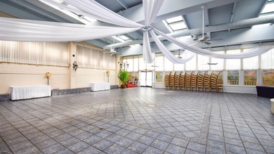 Updated one-bedroom condominium located in the iconic Flanders