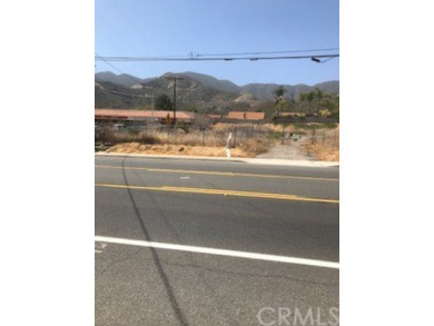 Lake Lot Sale Pending in Lake Elsinore, California