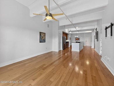 Enjoy sophisticated Riverside living in this spacious loft-style - photo 12