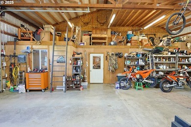 2+ acres of private country living with well and septic. Large - photo 12