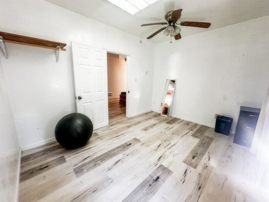 Welcome to this spacious 1,984 sq. ft. home offering comfort - photo 21