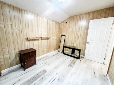 Welcome to this spacious 1,984 sq. ft. home offering comfort - photo 25