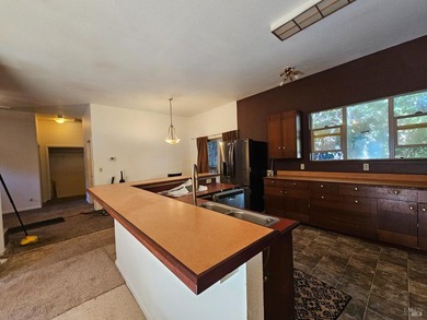 This country gem is priced to sell! Three Bedroom two bathroom - photo 6
