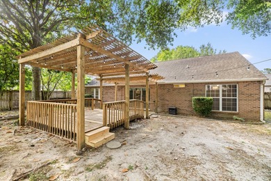 Welcome to this beautiful 4BR/3BA home tucked away on a quiet - photo 50
