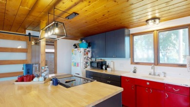 TIMLESS LAKE CHARM WITH ENDLESS POSSIBILITIES. - photo 8