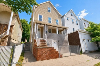 WELCOME TO 64 CASSIDY PLACE. THIS HOUSE BOASTS THREE FULLY - photo 2