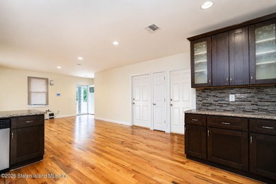 WELCOME TO 64 CASSIDY PLACE. THIS HOUSE BOASTS THREE FULLY - photo 9