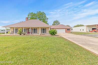 Welcome to country living at its finest in beautiful Breaux - photo 2