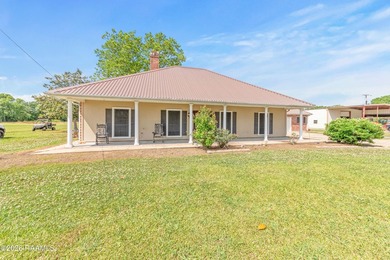 Welcome to country living at its finest in beautiful Breaux - photo 3