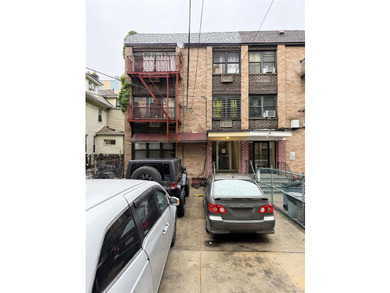 Introducing an Excellent Investment Opportunity in one of - photo 1