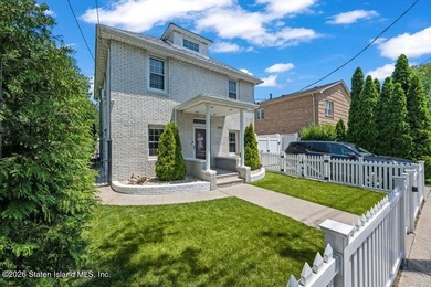 Welcome home to this classic 4-5 bedroom, 2 bath brick Colonial - photo 2