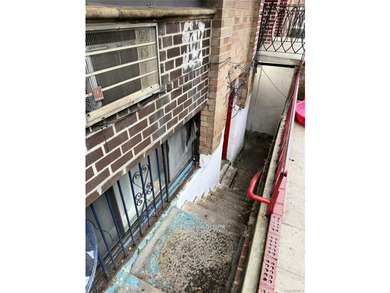Introducing an Excellent Investment Opportunity in one of - photo 5