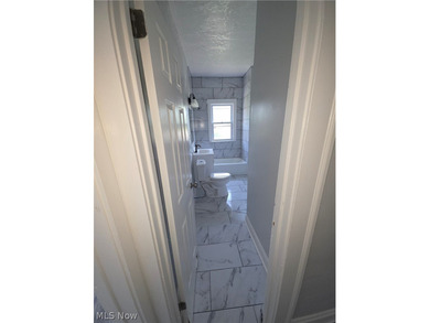 Prime opportunity to add this renovated 5-unit asset to your - photo 6