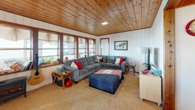 TIMLESS LAKE CHARM WITH ENDLESS POSSIBILITIES. - photo 16