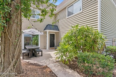 Updated townhome-style condo in Ocean Walk, one of Saint Simons - photo 28