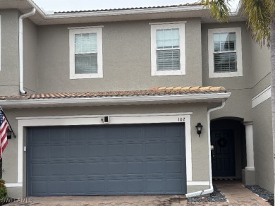 Lake Townhome/Townhouse For Sale in Fort Myers, Florida