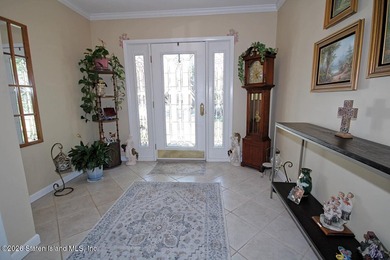 WELCOME TO THIS BEAUTIFUL & METICULOUSLY KEPT COLONIAL SITUATED - photo 5