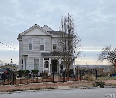 Motivated Seller.- Beautiful 3-bedroom, 2-bath historic home - photo 1