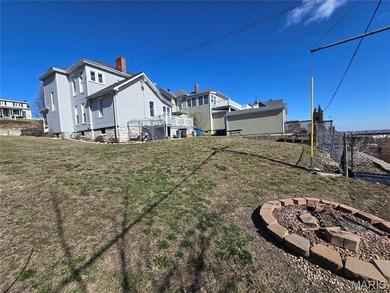 Motivated Seller.- Beautiful 3-bedroom, 2-bath historic home - photo 3