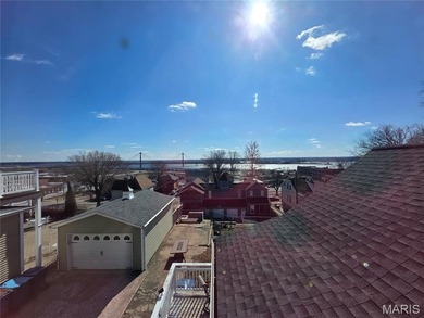 Motivated Seller.- Beautiful 3-bedroom, 2-bath historic home - photo 4