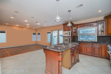 One of a kind 2-family CHC located in prestigious Dongan Hills! - photo 5