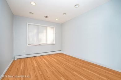 One of a kind 2-family CHC located in prestigious Dongan Hills! - photo 9