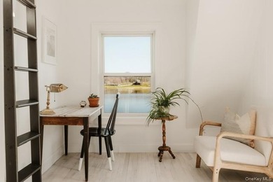 Drift into lake-life mode with this entirely rebuilt waterfront - photo 13