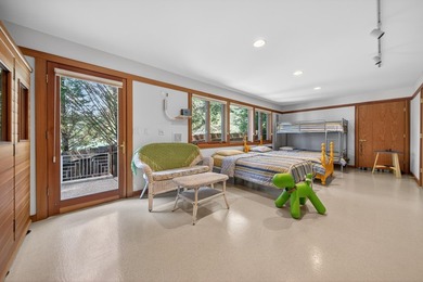 Architectural beauty meets Frank Lloyd Wright inspired design in - photo 23
