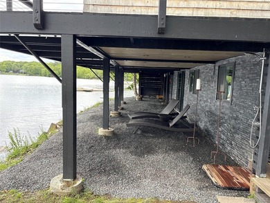 Drift into lake-life mode with this entirely rebuilt waterfront - photo 27