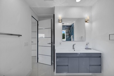 Extensively renovated CBS pool home in desirable Duck Key - photo 29