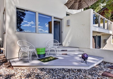 Architectural beauty meets Frank Lloyd Wright inspired design in - photo 29