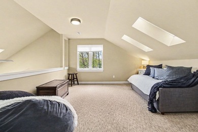 Move into this immaculate custom-built 3-bedroom, 2.5-bath, open - photo 31