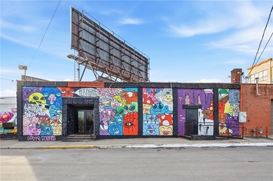 Fully functional, fully equipped and fully booked nightclub in