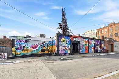 Fully functional, fully equipped and fully booked nightclub in