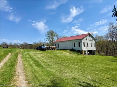 Opportunity meets legacy on this exceptional 113-acre property - photo 9