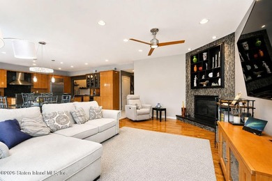 WELCOME TO THIS EXCEPTIONAL CUSTOM-BUILT 2 FAMILY COLONIAL - photo 10
