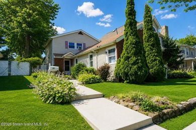 Welcome to this charming fully detached home offering endless - photo 1