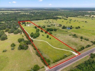 Escape to peaceful country living on 12 beautiful acres. A - photo 2