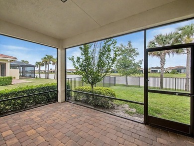 Welcome to this beautifully maintained 2-bedroom + den, 2-bath - photo 14