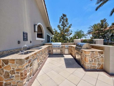Welcome to this beautifully maintained 2-bedroom + den, 2-bath - photo 28