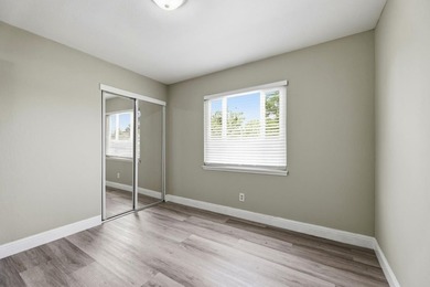 Welcome to this beautifully well maintained 4-bedroom - photo 29