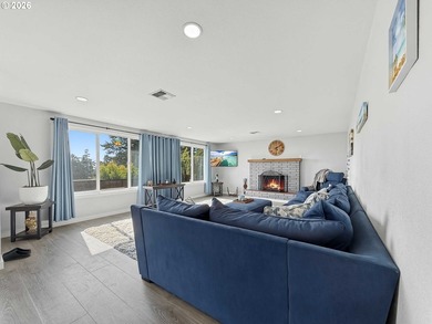 Ocean Views, Coastal Style & Turnkey Living! Beautifully - photo 3