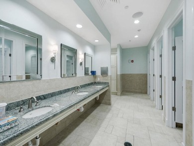 Welcome to this beautifully maintained 2-bedroom + den, 2-bath - photo 34