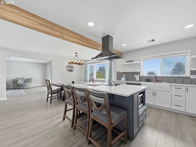 Ocean Views, Coastal Style & Turnkey Living! Beautifully - photo 5
