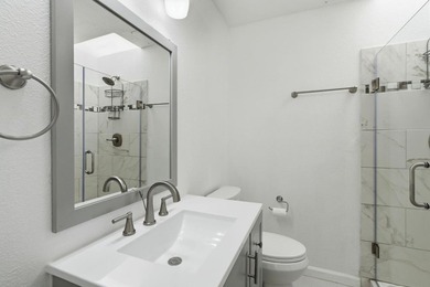 Welcome to this beautifully well maintained 4-bedroom - photo 37