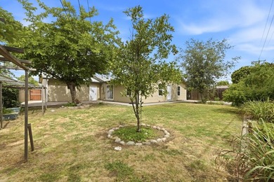 Welcome to this beautifully well maintained 4-bedroom - photo 39